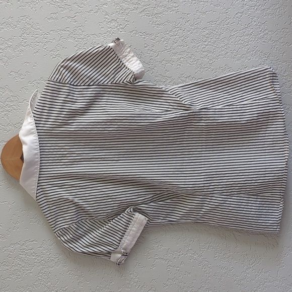 Express button down blouse - Picture 2 of 4